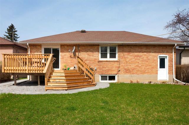 273 Betty Ann Dr, House detached with 3 bedrooms, 3 bathrooms and 3 parking in Toronto ON | Image 28
