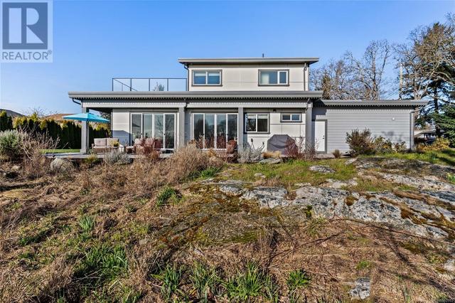 1297 Oakmount Rd, House detached with 3 bedrooms, 4 bathrooms and 4 parking in Saanich BC | Image 59
