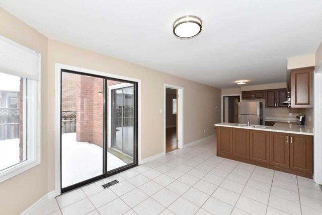 526 Grove St E, House detached with 4 bedrooms, 4 bathrooms and 6 parking in Barrie ON | Image 7