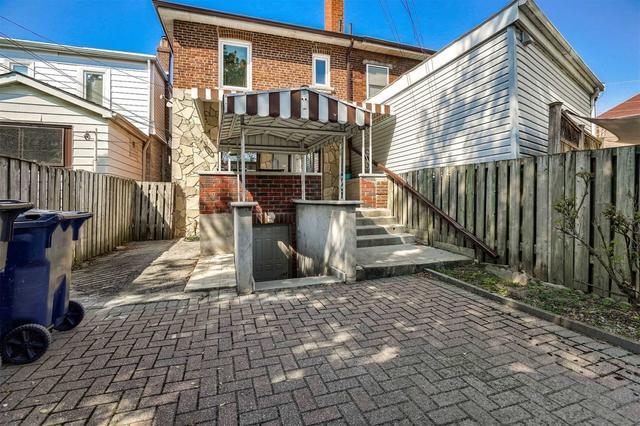 93 Northland Ave, House semidetached with 3 bedrooms, 2 bathrooms and 1 parking in Toronto ON | Image 5