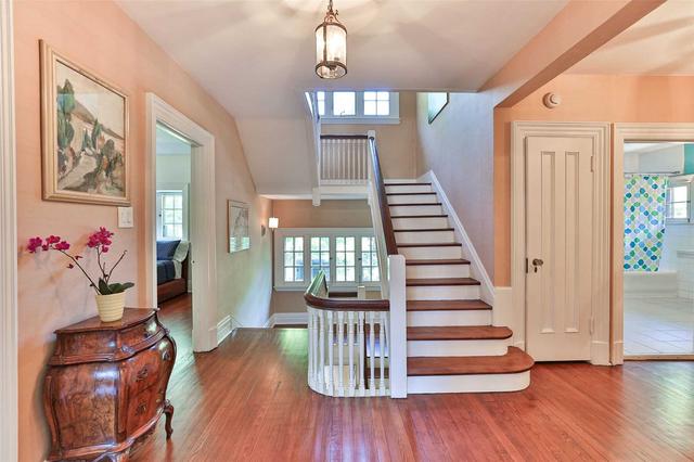 40 Castle Frank Cres, House detached with 5 bedrooms, 5 bathrooms and 4 parking in Toronto ON | Image 13