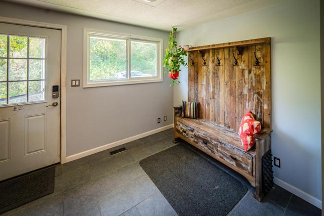 2402 Silver King Road, House detached with 3 bedrooms, 3 bathrooms and null parking in Central Kootenay E BC | Image 3