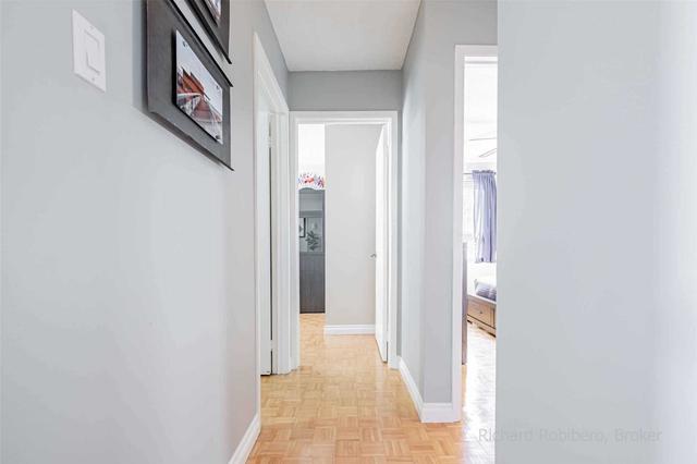 1 - 3814a Bloor St W, Condo with 3 bedrooms, 1 bathrooms and 2 parking in Toronto ON | Image 2