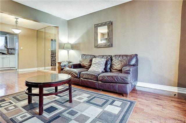 80 Juniper Cres, House semidetached with 4 bedrooms, 2 bathrooms and 4 parking in Brampton ON | Image 5