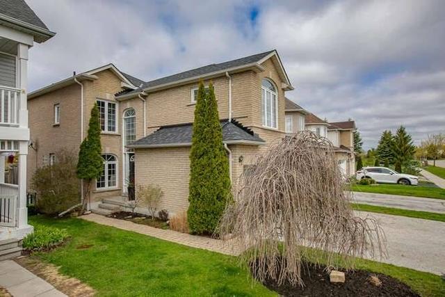 70 Mainprize Cres, House detached with 3 bedrooms, 3 bathrooms and 4 parking in East Gwillimbury ON | Image 1