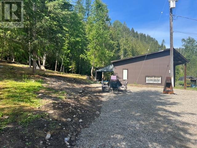 1538 Highway 6, House detached with 3 bedrooms, 1 bathrooms and 14 parking in Lumby BC | Image 57
