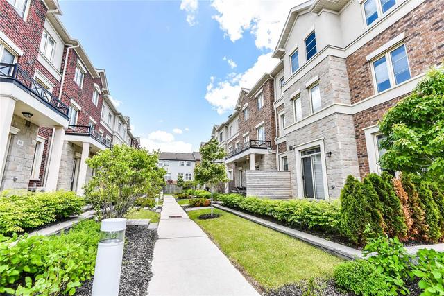 24 - 636 Evans Ave, Townhouse with 3 bedrooms, 3 bathrooms and 1 parking in Toronto ON | Image 2