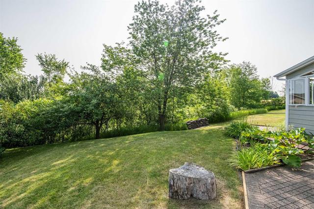 2 Algonquin Heights Crt, House detached with 3 bedrooms, 2 bathrooms and 8 parking in Essa ON | Image 15