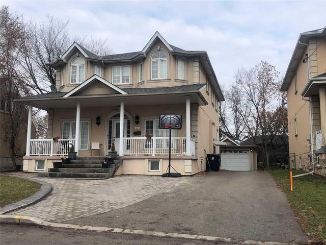 48 Yorkdale Cres, House detached with 4 bedrooms, 5 bathrooms and 3 parking in Toronto ON | Image 1