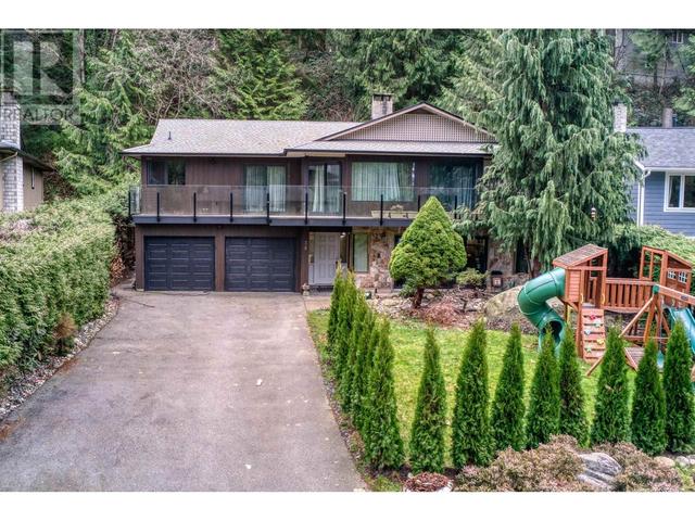 2038 Flynn Place, House detached with 5 bedrooms, 3 bathrooms and 6 parking in North Vancouver BC | Image 1