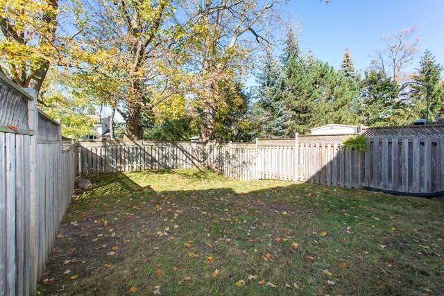 12 Fallingbrook Cres, House attached with 3 bedrooms, 3 bathrooms and 2 parking in Kawartha Lakes ON | Image 32