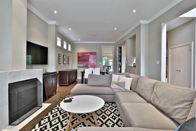 62 Dunblaine Ave, House detached with 4 bedrooms, 4 bathrooms and 3 parking in Toronto ON | Image 4