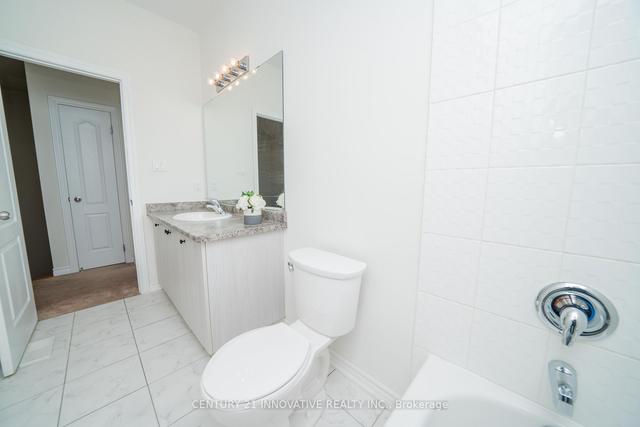 44 Workmen's Circ, House attached with 3 bedrooms, 3 bathrooms and 2 parking in Ajax ON | Image 22