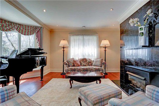 151 Mineola Rd W, House detached with 4 bedrooms, 5 bathrooms and 8 parking in Mississauga ON | Image 4