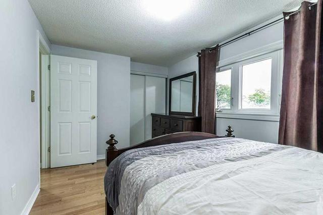 475 Bramalea Rd, Townhouse with 3 bedrooms, 1 bathrooms and 2 parking in Brampton ON | Image 9