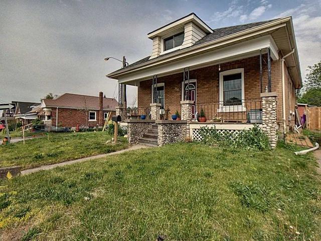 316 St Paul Ave, House detached with 4 bedrooms, 2 bathrooms and 2 parking in Brantford ON | Image 11