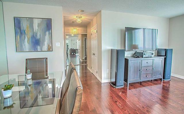 1003 - 101 Subway Cres, Condo with 2 bedrooms, 2 bathrooms and 1 parking in Toronto ON | Image 6