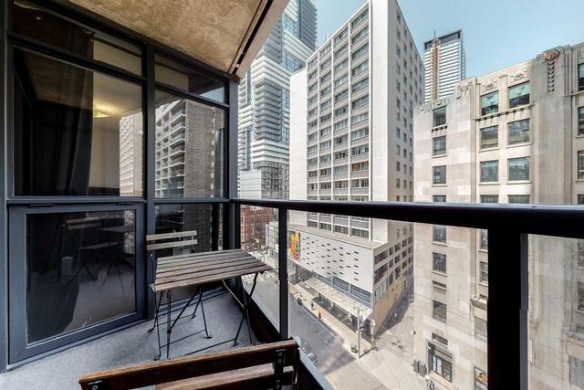 902 - 21 Carlton St, Condo with 2 bedrooms, 2 bathrooms and 0 parking in Toronto ON | Image 13