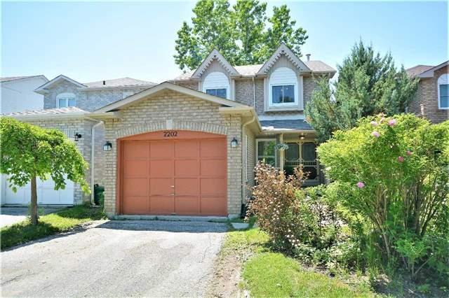 2202 Chalmers Cres, House detached with 4 bedrooms, 2 bathrooms and 3 parking in Innisfil ON | Image 1