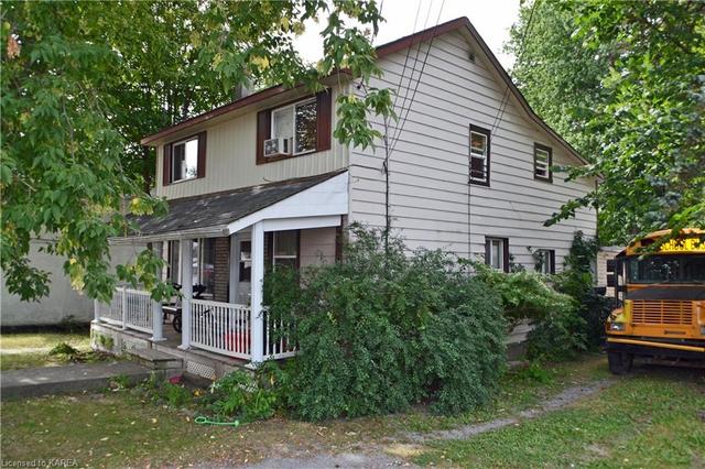 172 West Street, House detached with 3 bedrooms, 2 bathrooms and 3 parking in Greater Napanee ON | Image 1