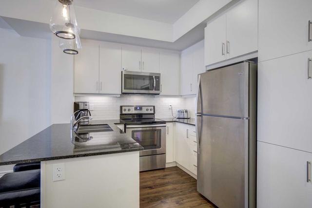 15 - 130 Long Branch Ave, Townhouse with 2 bedrooms, 3 bathrooms and 1 parking in Toronto ON | Image 3