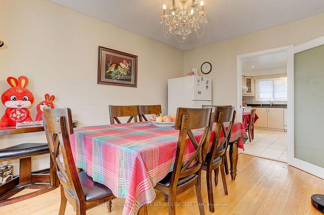 85 Endsleigh Cres, House detached with 4 bedrooms, 4 bathrooms and 4 parking in Toronto ON | Image 36