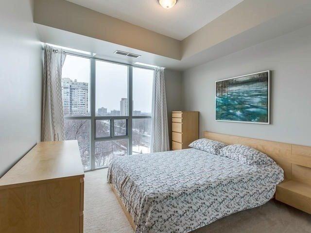 602 - 90 Absolute Ave, Condo with 2 bedrooms, 1 bathrooms and 1 parking in Mississauga ON | Image 3