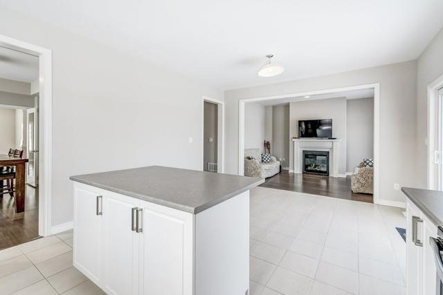 201 Breton St, House detached with 4 bedrooms, 4 bathrooms and 4 parking in Clearview ON | Image 3