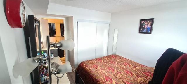 702 - 15 Singer Crt, Condo with 2 bedrooms, 2 bathrooms and 1 parking in Toronto ON | Image 10