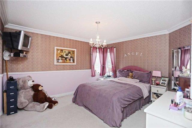 26 Bushberry Rd, House detached with 4 bedrooms, 3 bathrooms and 2 parking in Brampton ON | Image 12