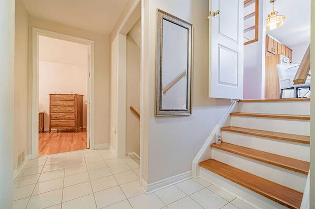 26 Sharon Crt, House semidetached with 4 bedrooms, 2 bathrooms and 4 parking in Brampton ON | Image 27