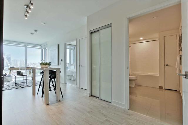 1411w - 27 Bathurst St, Condo with 1 bedrooms, 1 bathrooms and 0 parking in Toronto ON | Image 12