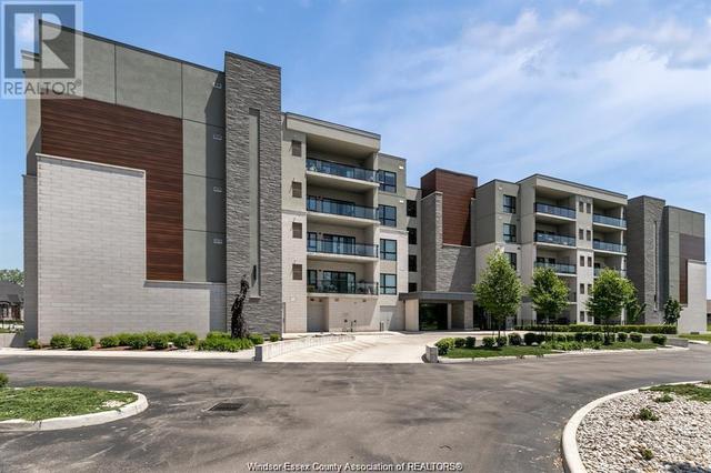 105 - 250 Manning, Condo with 2 bedrooms, 2 bathrooms and null parking in Tecumseh ON | Image 1
