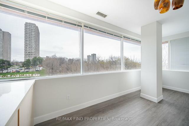 308 - 10 Gateway Blvd, Condo with 2 bedrooms, 2 bathrooms and 1 parking in Toronto ON | Image 9