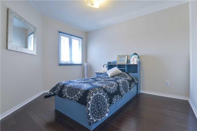 6919 Gracefield Dr, House detached with 4 bedrooms, 4 bathrooms and 4 parking in Mississauga ON | Image 11