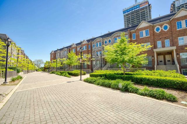 th87 - 9 Windermere Ave, Townhouse with 2 bedrooms, 1 bathrooms and 1 parking in Toronto ON | Image 1