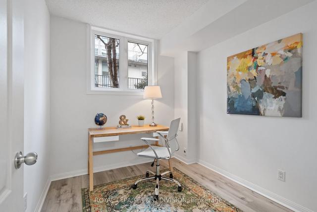 902 - 9 Shank St, Townhouse with 3 bedrooms, 1 bathrooms and 1 parking in Toronto ON | Image 14