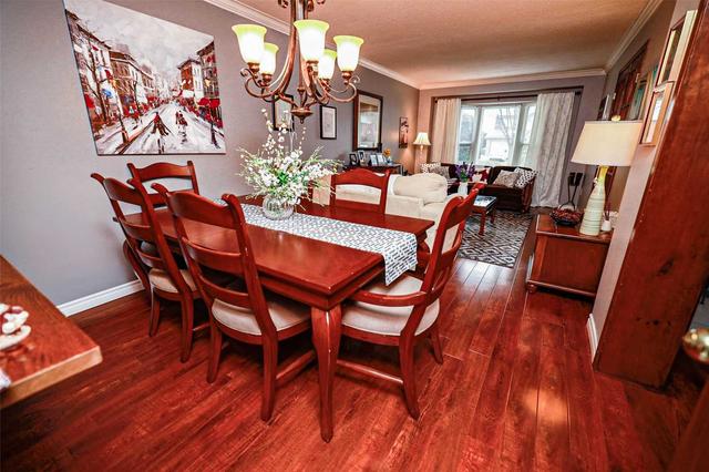 29 Lawndale Cres, House semidetached with 3 bedrooms, 2 bathrooms and 4 parking in Brampton ON | Image 17