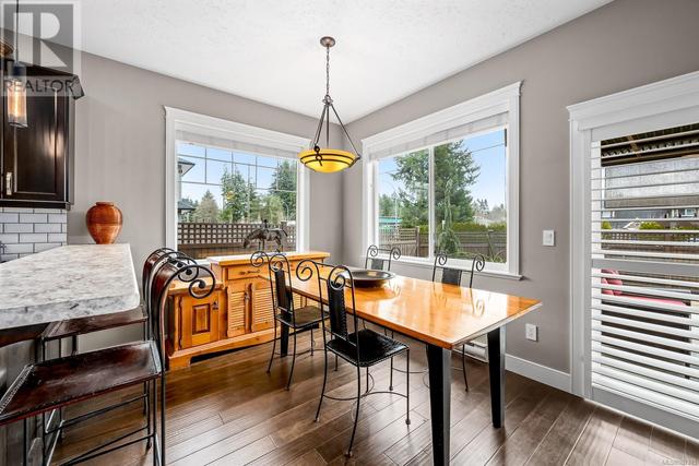 109 - 2077 20th St, House attached with 3 bedrooms, 3 bathrooms and 1 parking in Courtenay BC | Image 3