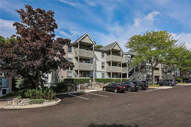 124 - 2040 Cleaver Avenue, Condo with 2 bedrooms, 1 bathrooms and null parking in Burlington ON | Card Image