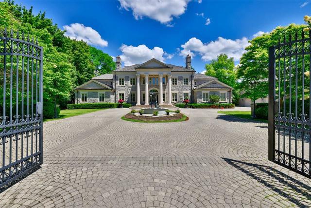 11 High Point Rd, House detached with 9 bedrooms, 14 bathrooms and 26 parking in Toronto ON | Image 1