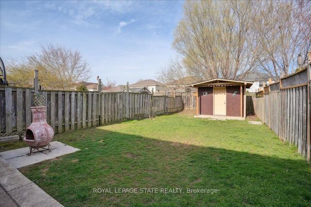 57 Pisa Dr, House attached with 3 bedrooms, 2 bathrooms and 3 parking in Hamilton ON | Image 18