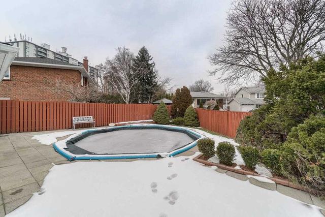 9 Pride Crt, House detached with 4 bedrooms, 3 bathrooms and 3 parking in Toronto ON | Image 29