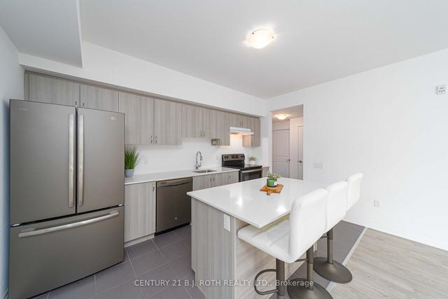201 - 300 Essa Rd E, Condo with 2 bedrooms, 2 bathrooms and 2 parking in Barrie ON | Image 18