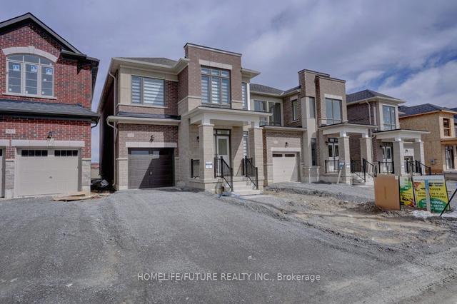 881 Rexton Dr, House detached with 4 bedrooms, 3 bathrooms and 3 parking in Oshawa ON | Image 12