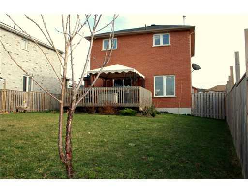 24 Mcintyre Dr, House detached with 3 bedrooms, 2 bathrooms and null parking in Barrie ON | Image 11
