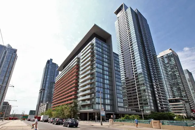 1520 - 4k Spadina Ave, Condo with 3 bedrooms, 2 bathrooms and 1 parking in Toronto ON | Image 1