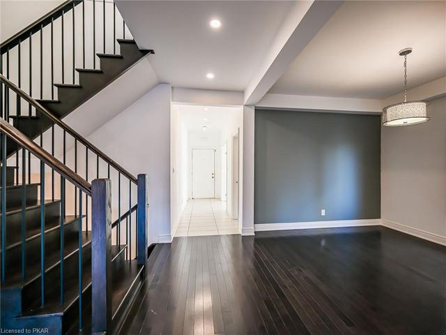 7151 Lionshead Avenue, House detached with 5 bedrooms, 3 bathrooms and 4 parking in Niagara Falls ON | Image 10