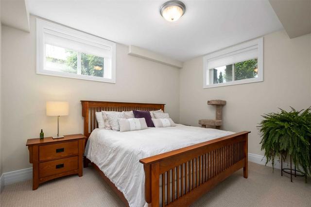 36 Eastville Ave, House detached with 4 bedrooms, 4 bathrooms and 3 parking in Toronto ON | Image 20