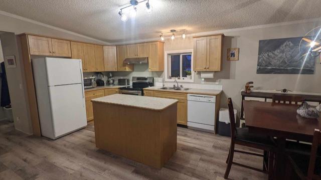 525 Bayview Road, House detached with 2 bedrooms, 1 bathrooms and null parking in Central Kootenay K BC | Image 5